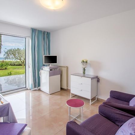 Apartments Bella Vista Umag Bagian luar foto