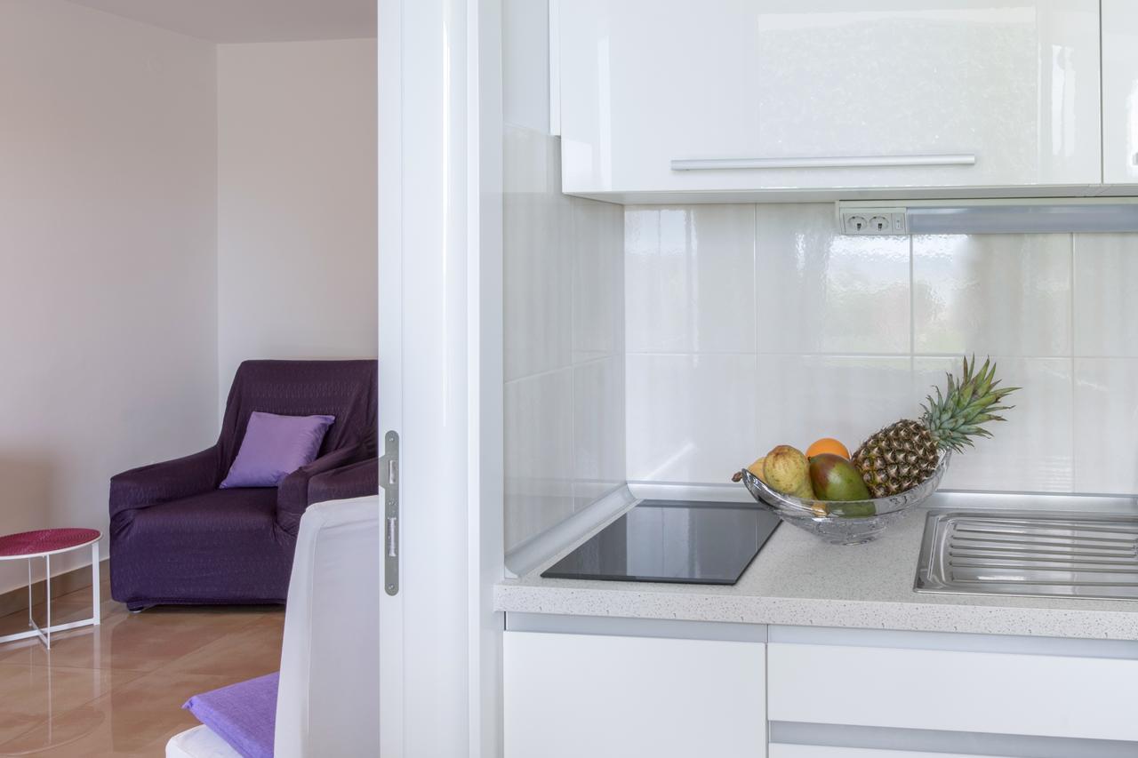 Apartments Bella Vista Umag Bagian luar foto